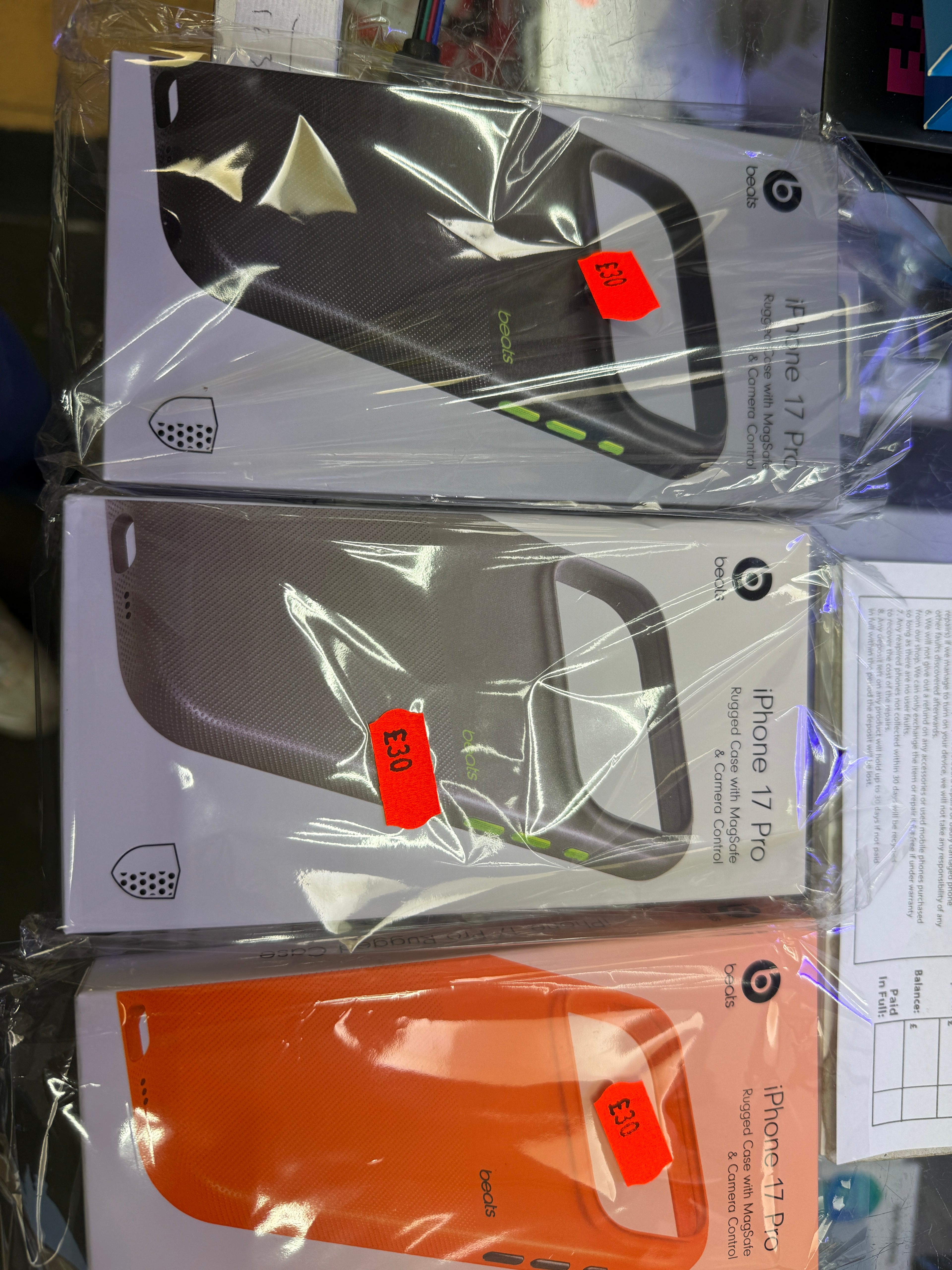 Beats iPhone 17 Pro Rugged Case with MagSafe & Camera Control