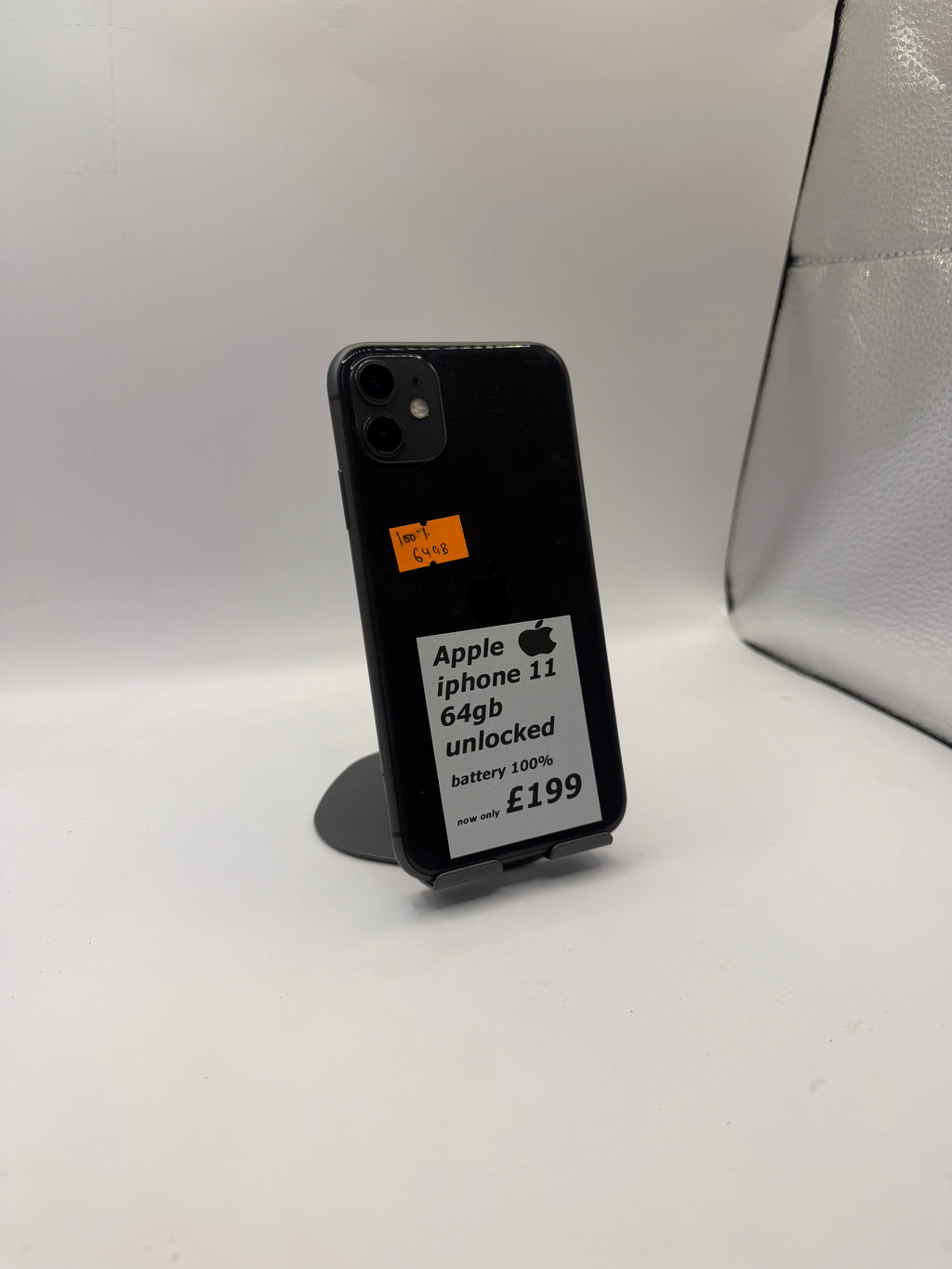 Apple iPhone 11 64GB (Used)